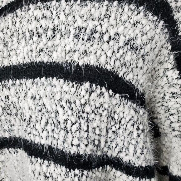 CALVIN KLEIN sweater‎ birch black striped chenille fuzzy M - Picture 3 of 8